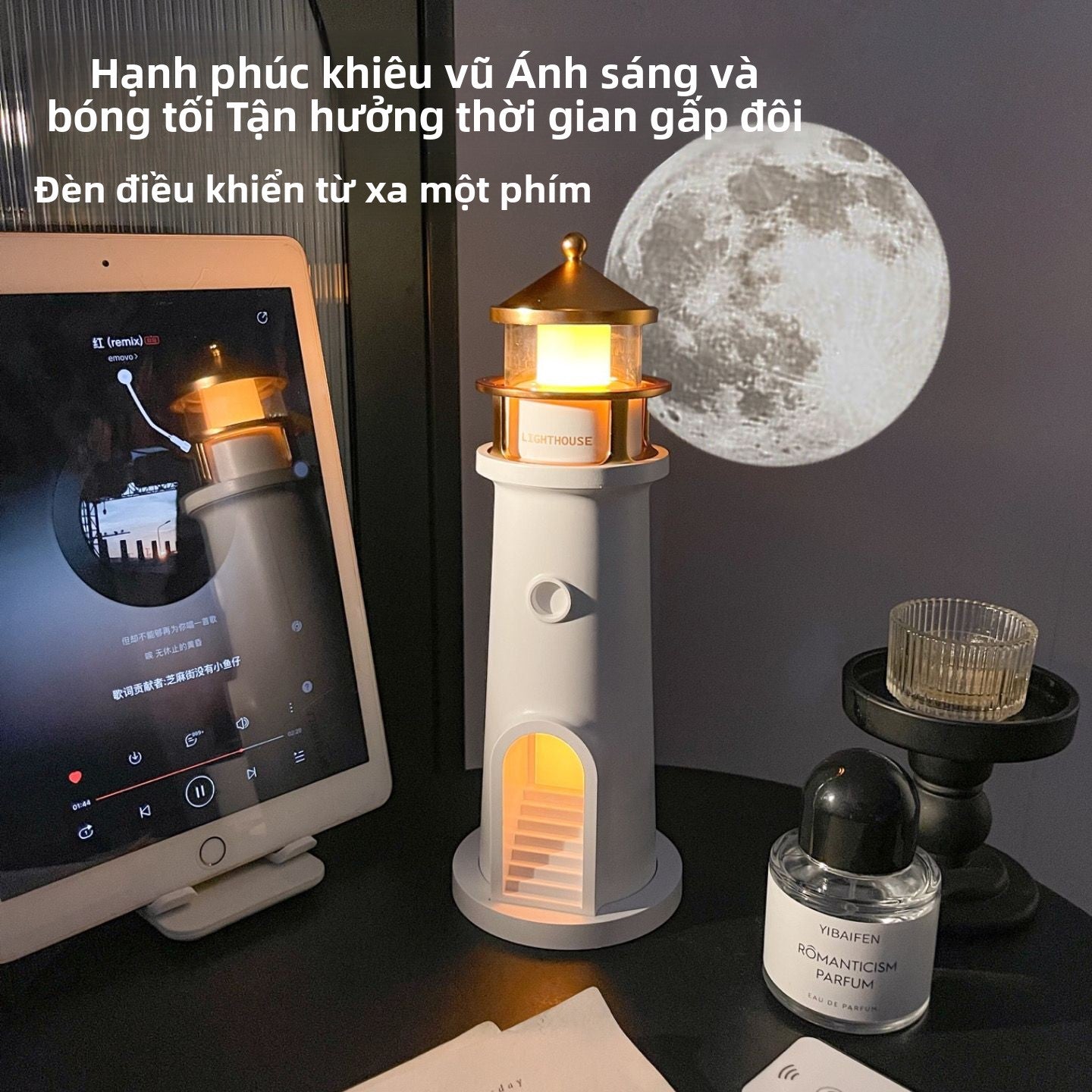 Đèn  ánh trăng ngọn hải đăng âm thanh Bluetooth đèn bàn mùa tốt nghiệp tặng quà sinh nhật nam